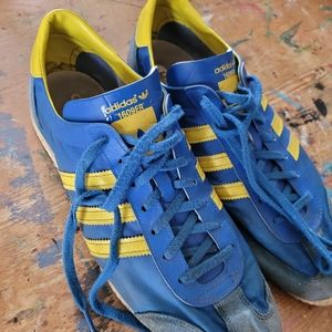 Adidas 1609er shoes